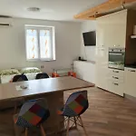 Irena Apartma Koper