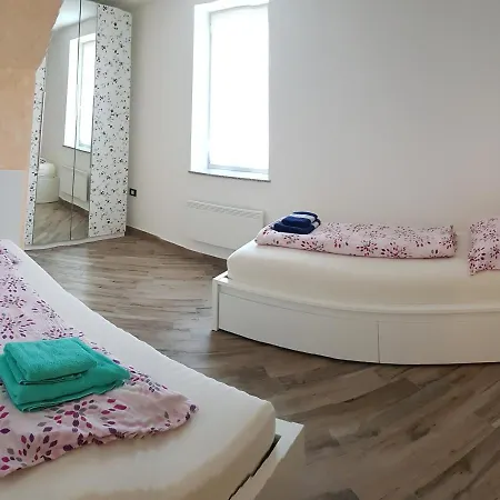 Апартаменты Irena