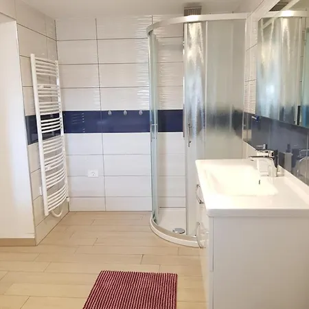 Апартаменты Irena *