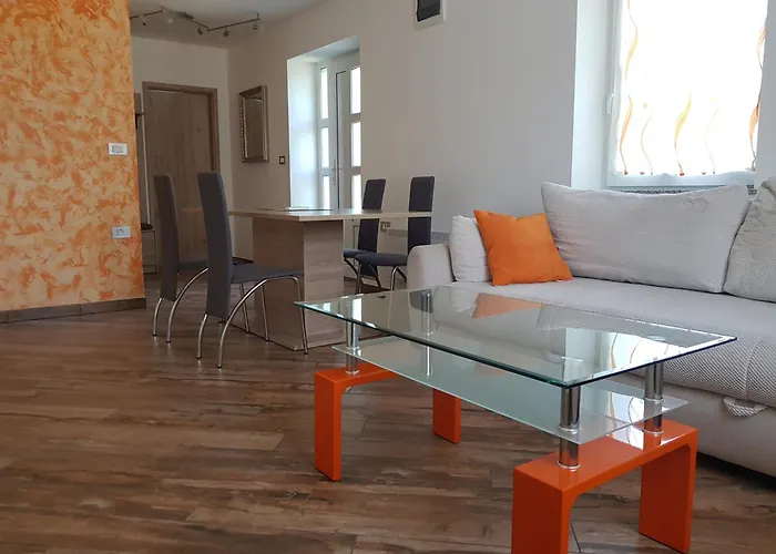 Апартаменты Irena Копер